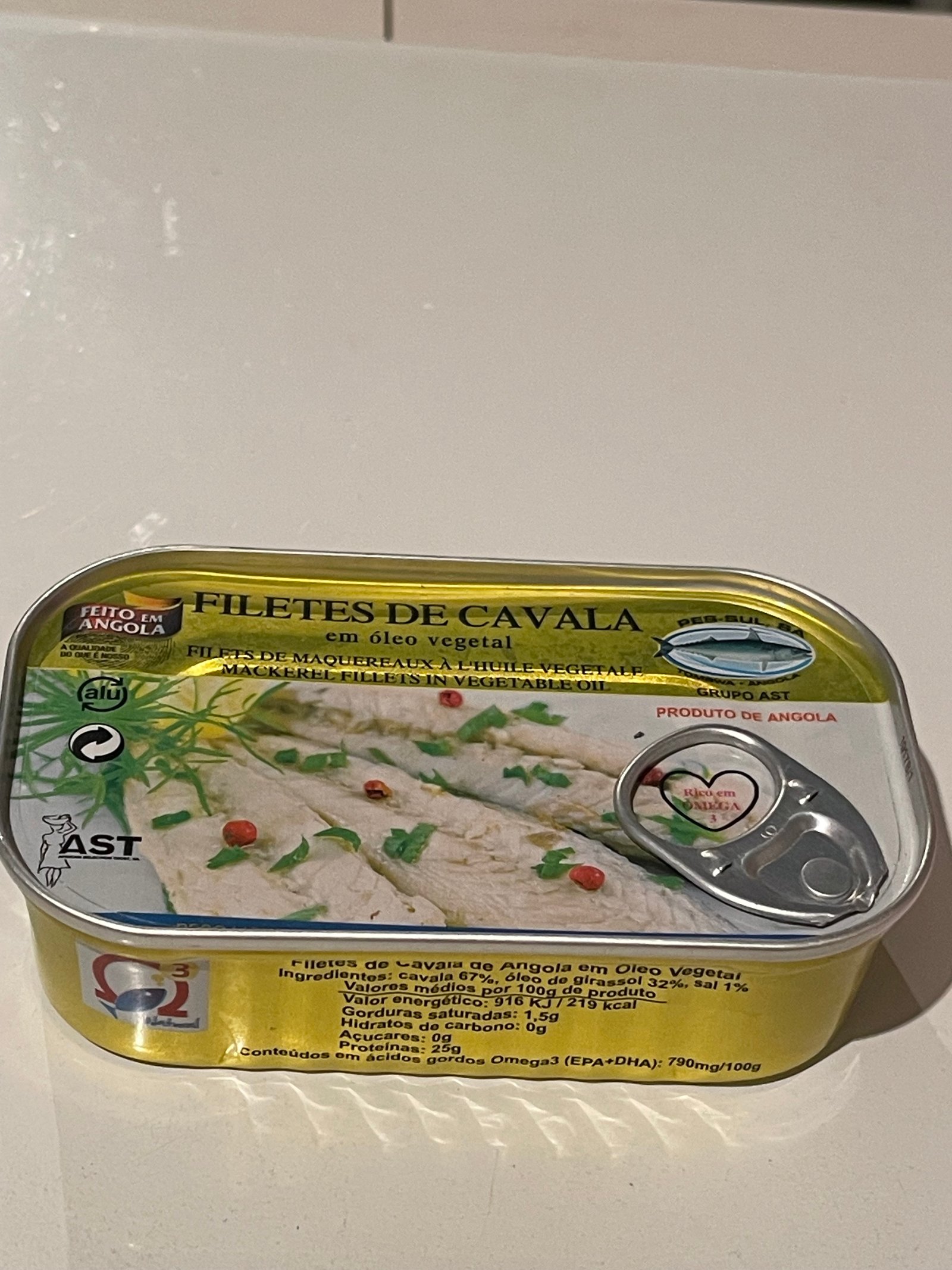Filetes de cavala enlatado