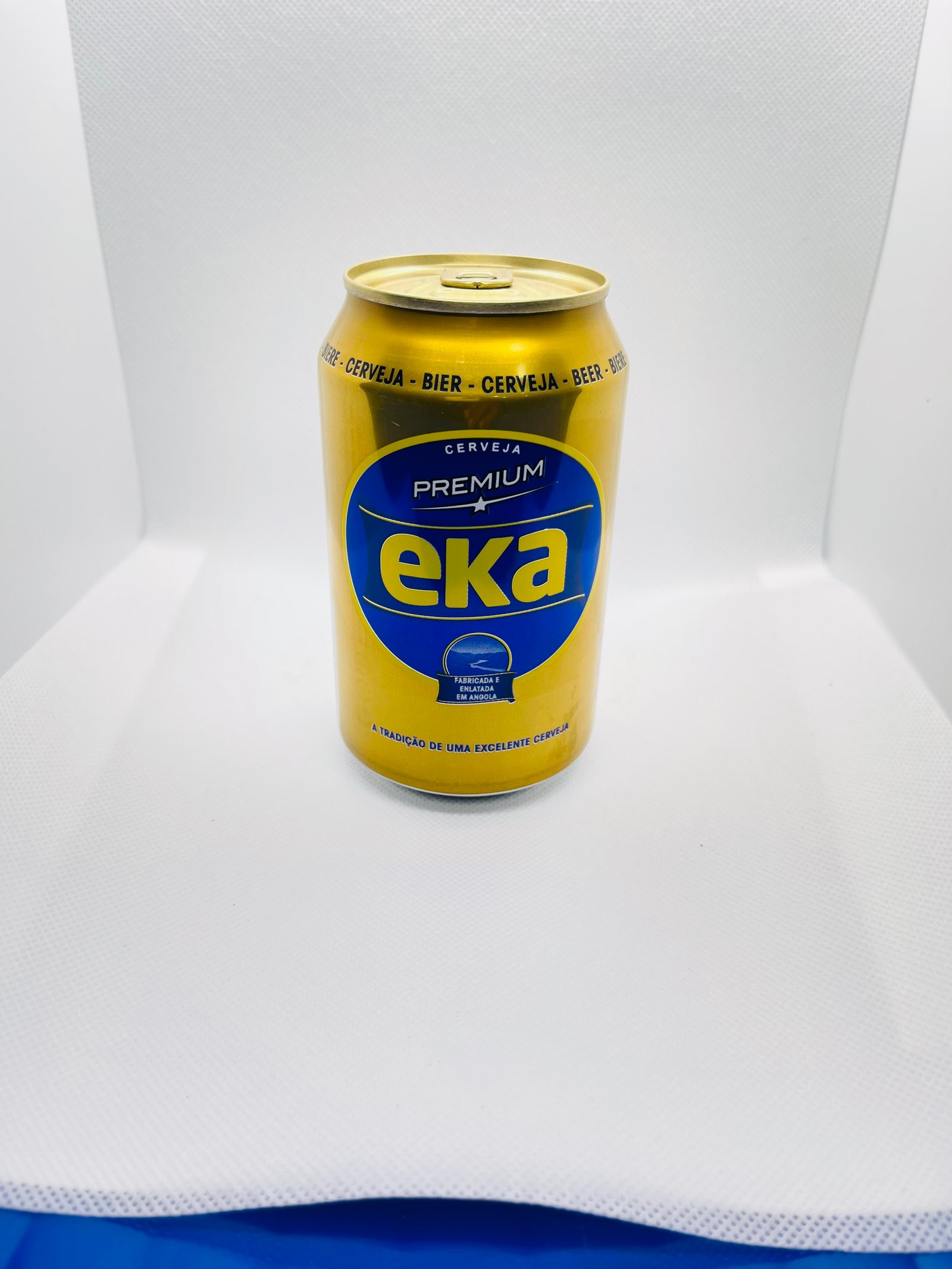 Cerveja Eka em lata 